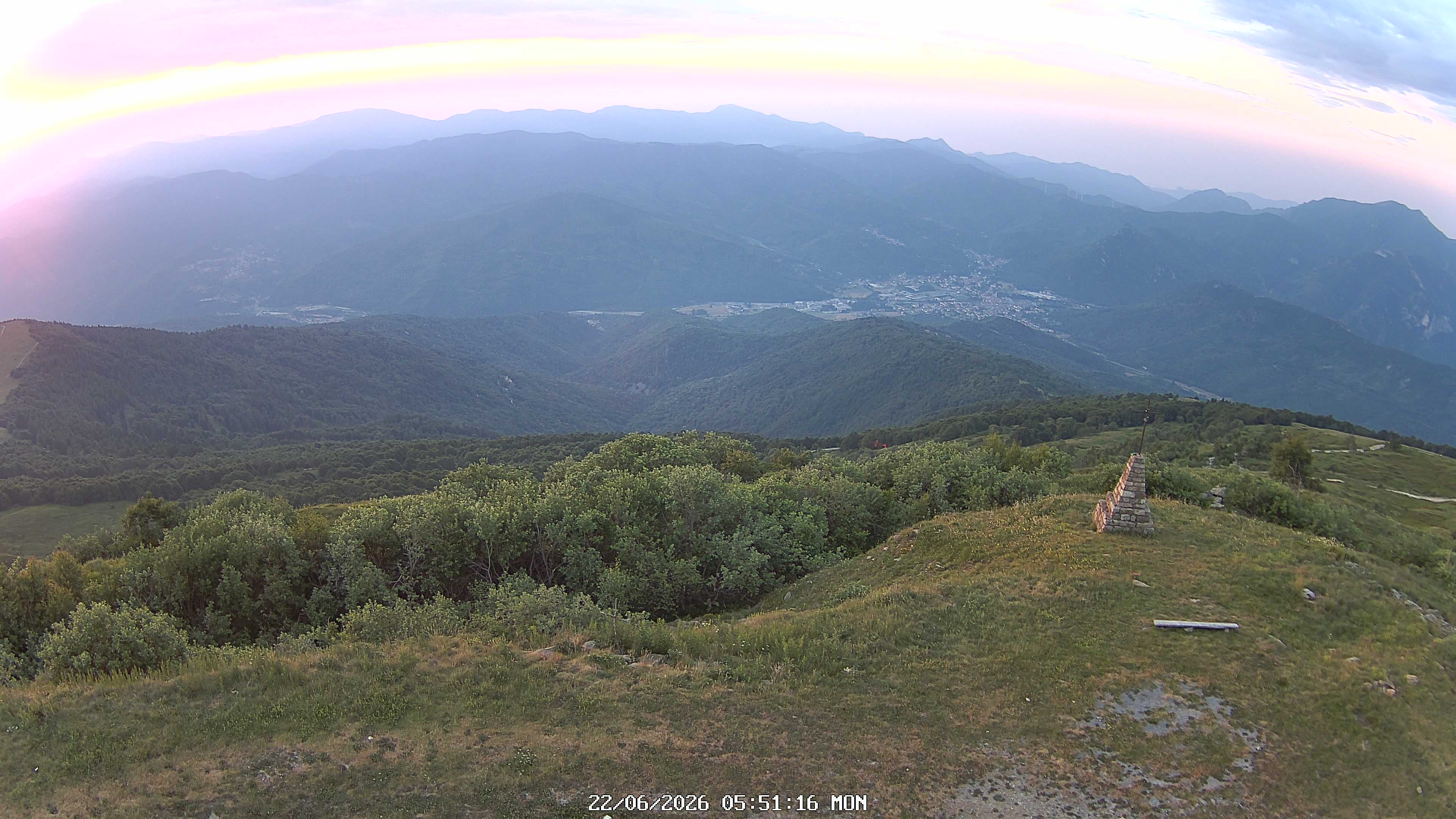 immagine della webcam nei dintorni di Pieve di Teco: webcam Garessio